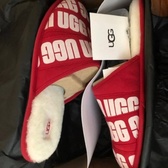 UGG Scuff Graphic Band Red Slipper. Sheepskin. Wool. Size: 10, 12 - Picture 2 of 8